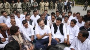 पीएम आवास के बाहर कांग्रेस का अचानक धरना, सुरक्षा व्यवस्था को लेकर उठे सवाल; दिल्ली पुलिस ने जताई चिंता